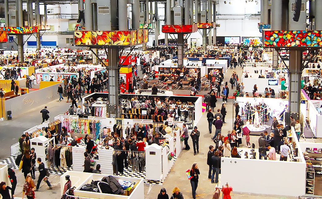急速に広まるアパレルメーカーのオンライン展示会への取り組み